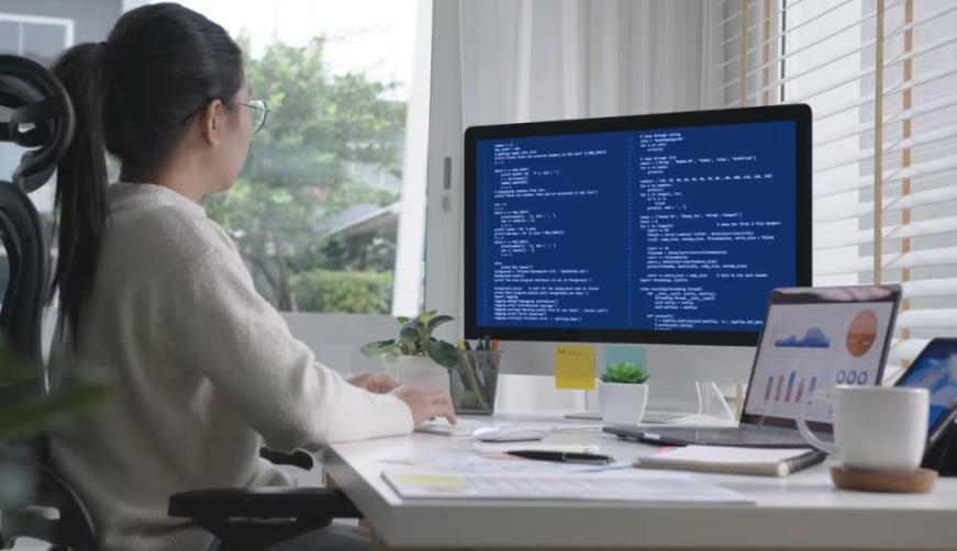 八宿县企业数字化解决方案：机器学习赋能商业模式升级的核心路径